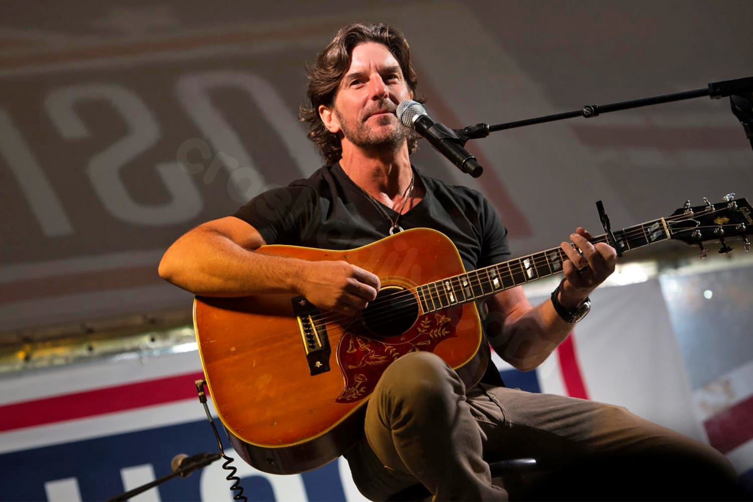 Songwriter of 'Jesus, Take The Wheel' dies in plane crash