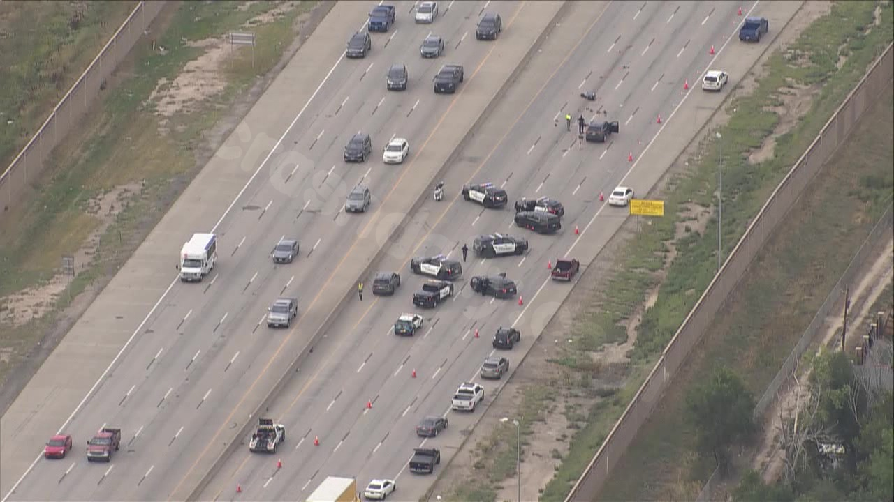 Fatal crash on I-225 in Aurora, police reopen northbound lanes