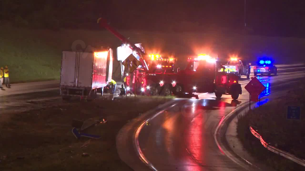 Traffic Update: Multiple Trucks Collide in Northeast Ohio