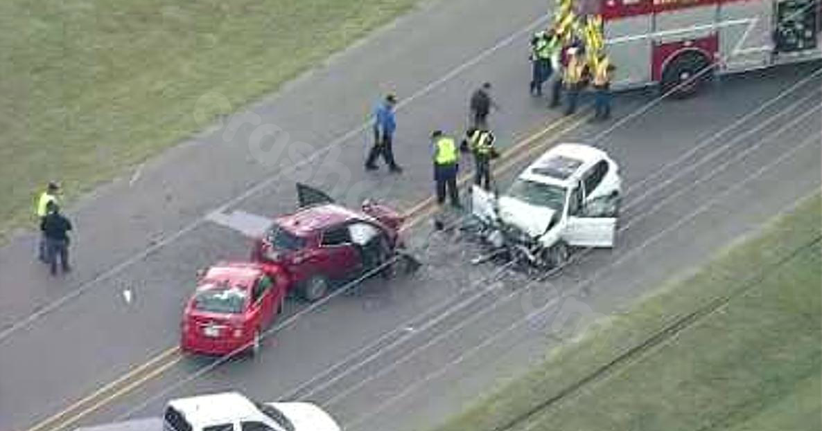 Five-vehicle crash on FM 730 in Azle leaves two dead, three injured, according to police