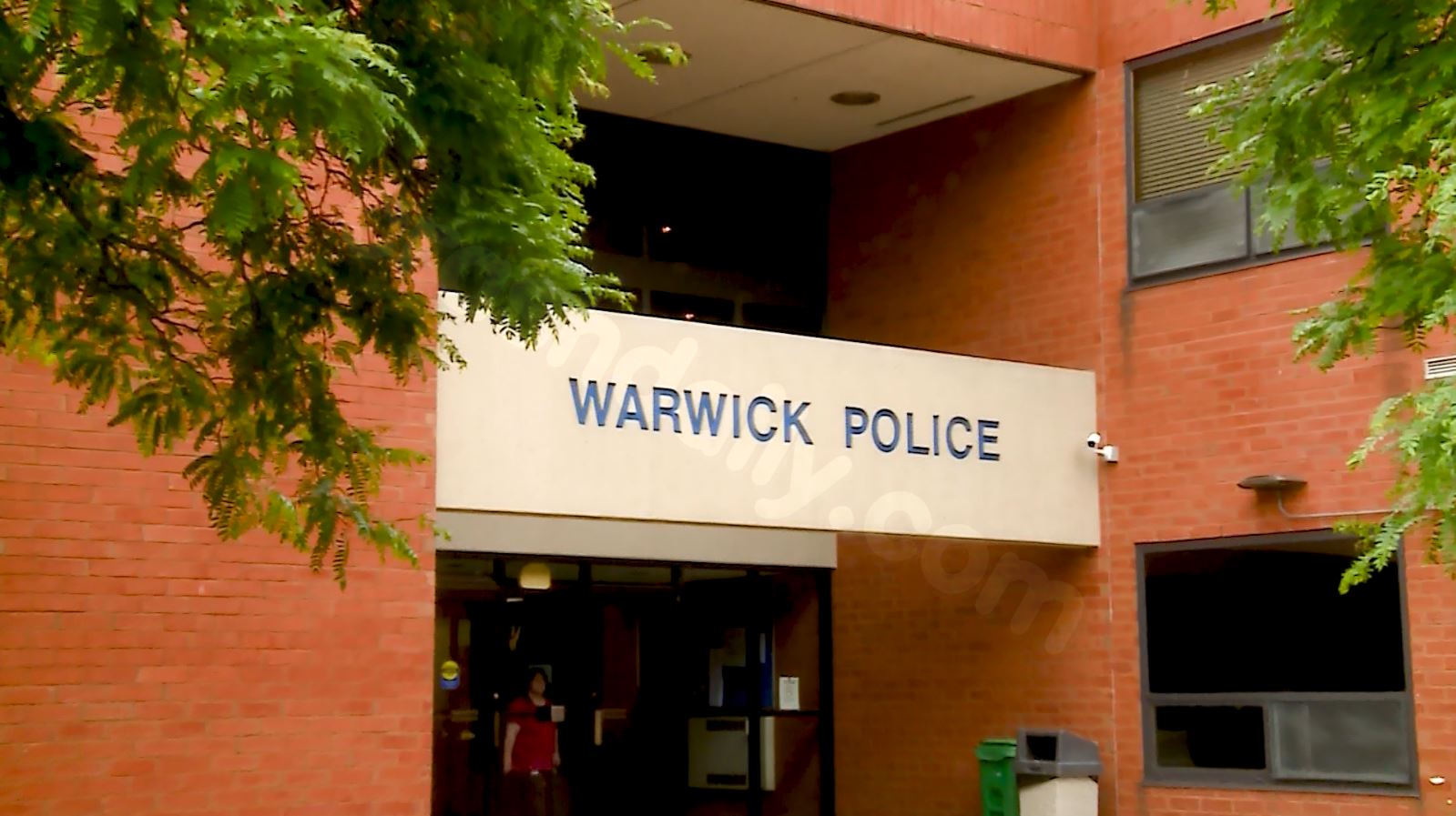Motorcycle crash in Warwick injures 2