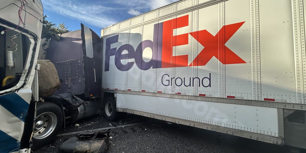 10-car crash on I-81 in western Virginia leads to road closure