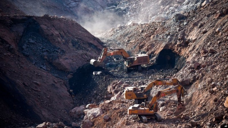 Three individuals stuck in coal mine disaster in Northern China
