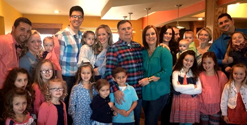 Three members of 'Meet the Putmans' family killed in car collision, five others hurt