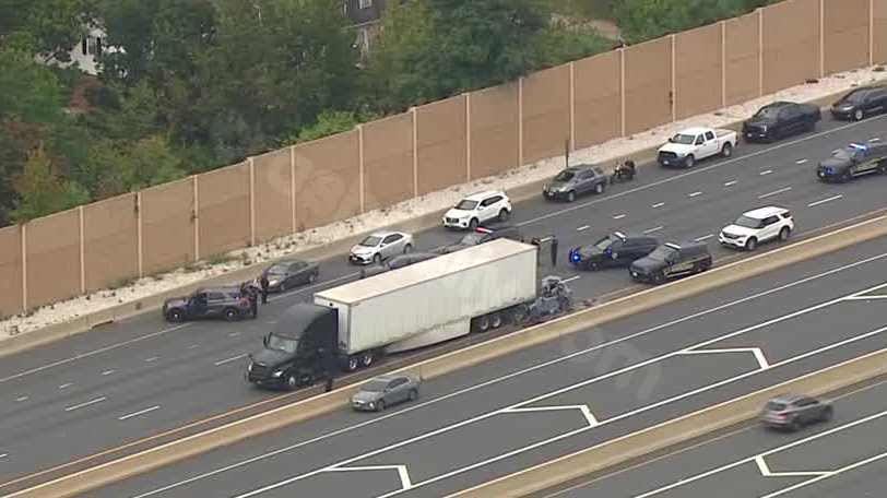 Injuries in crash near I-895 on I-95