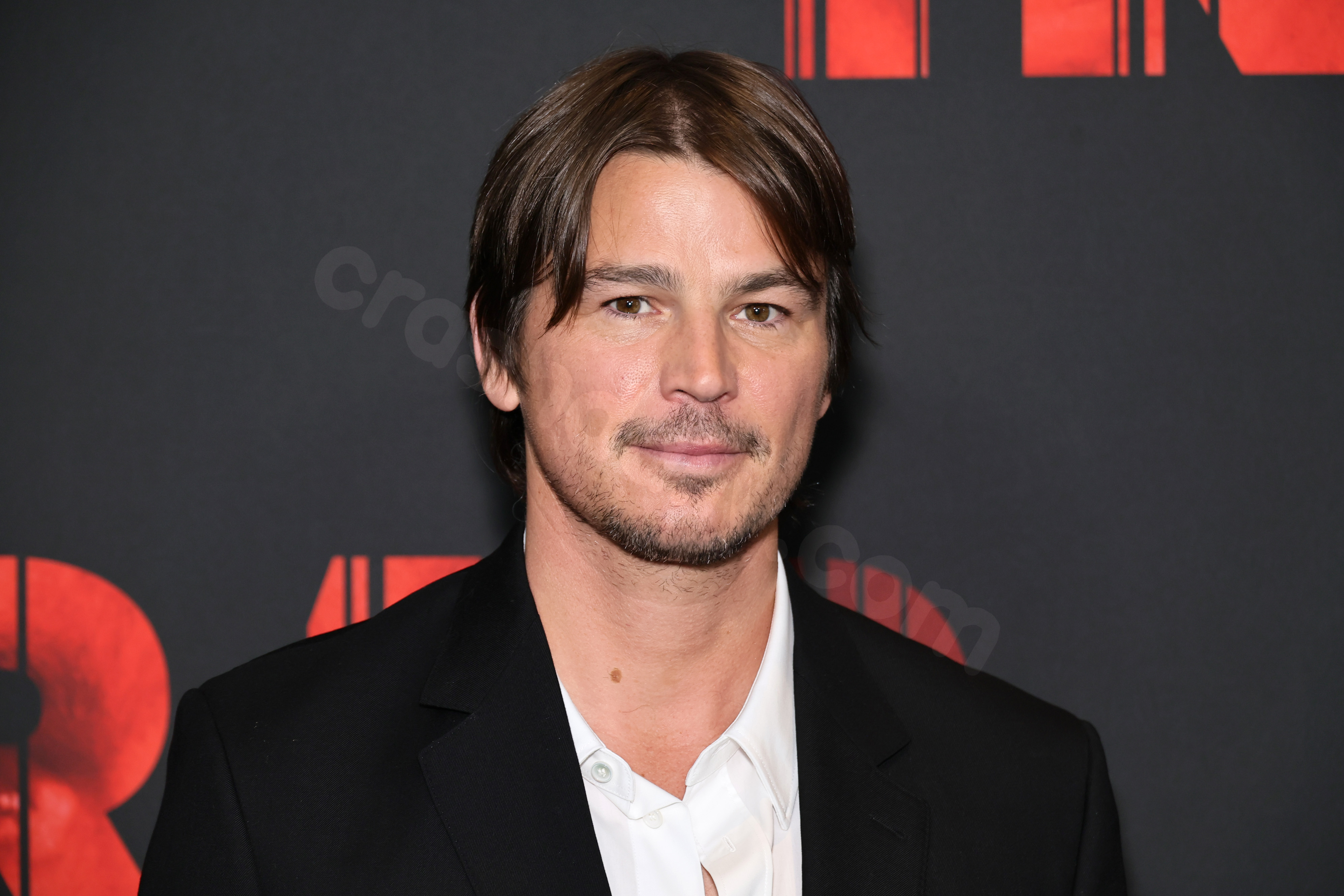 Josh Hartnett hospitalized after car accident in Newfoundland, Canada while filming Netflix show