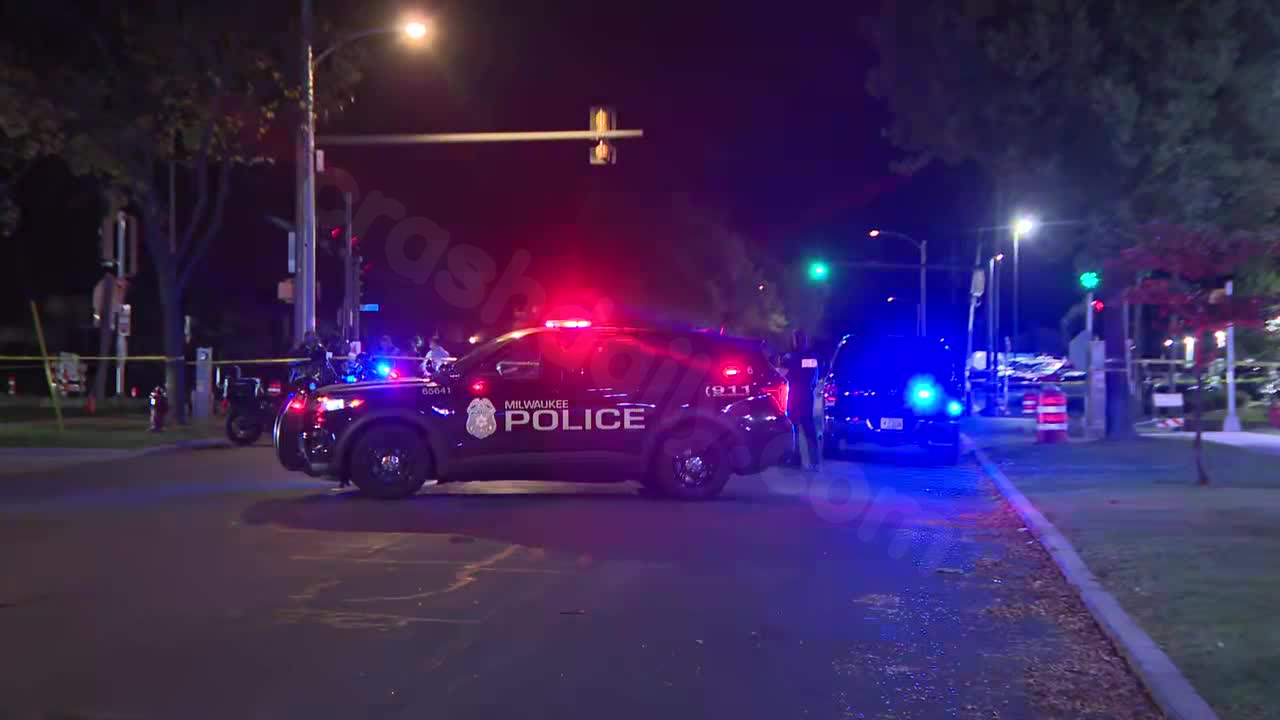 Fatal accident in Milwaukee at 27th and Parnell leaves 1 person deceased