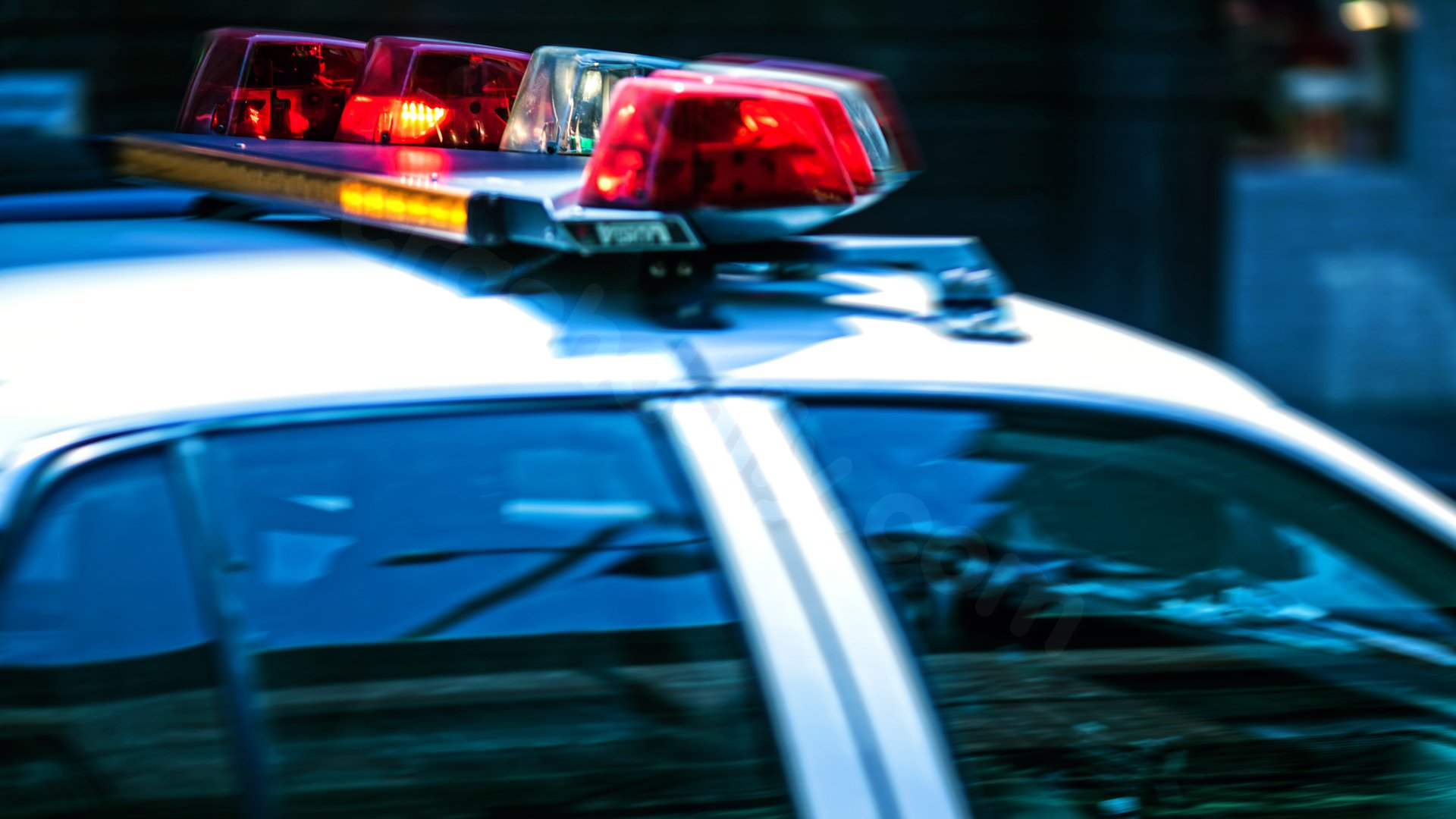 Norwalk occupant injured in crash with tree