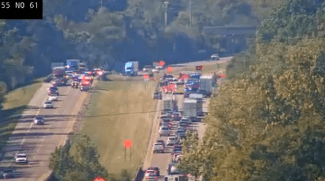 Multi-vehicle collision shuts down Northbound I-55 near Festus