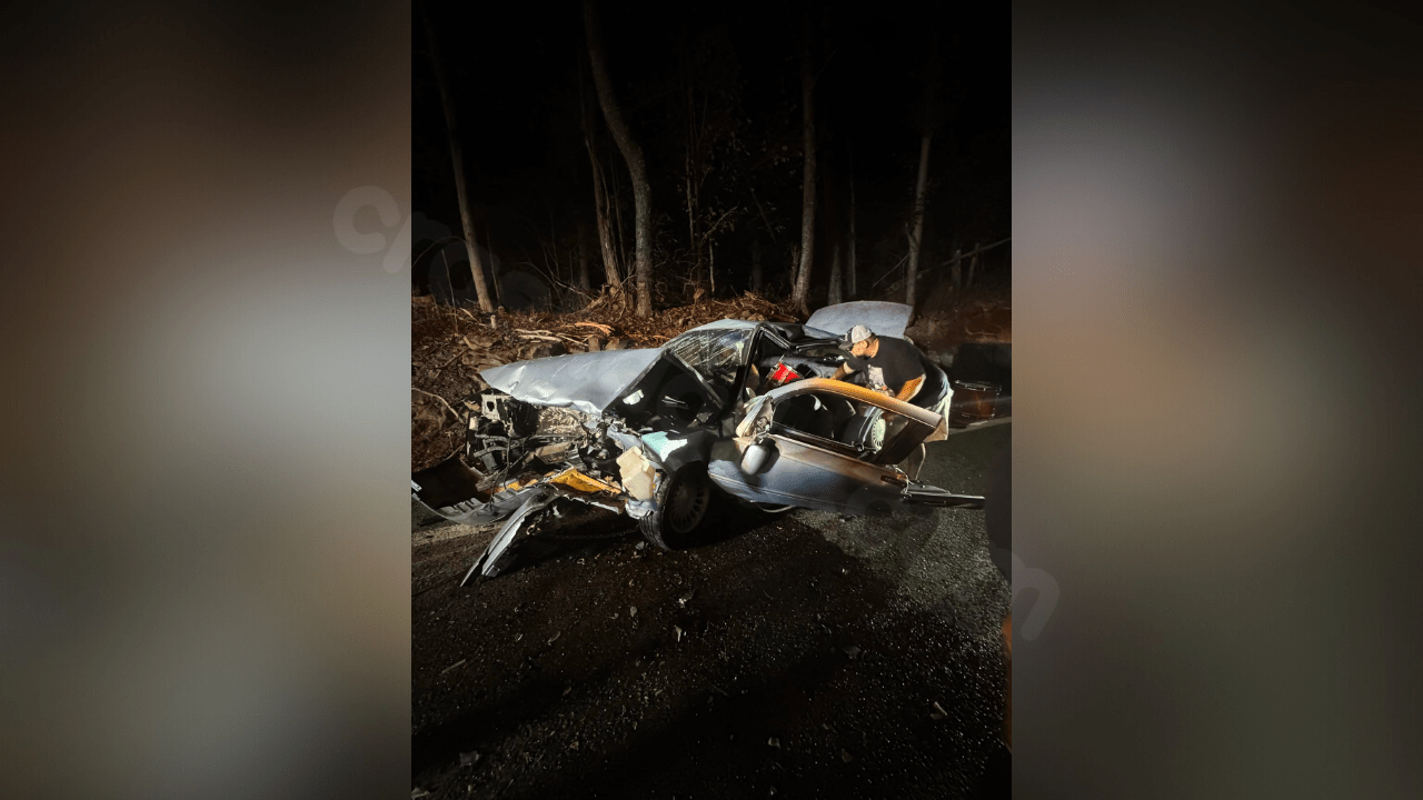 Parkersburg band member critically injured in car crash