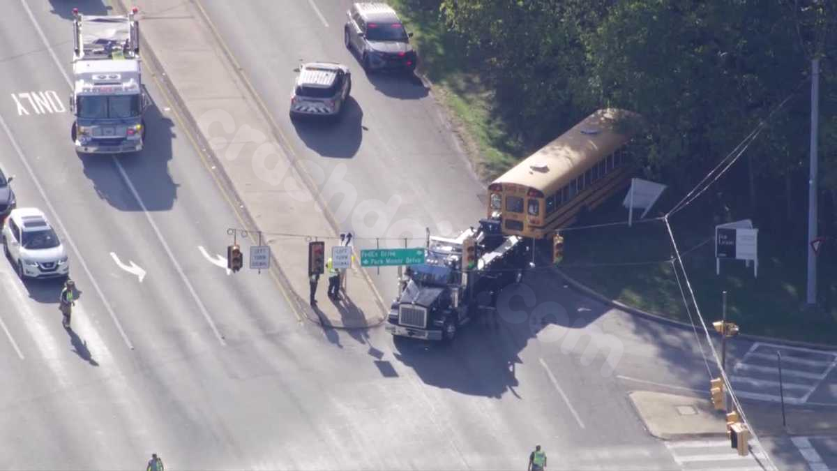 School bus crash in Moon Township witnessed by Sky 4