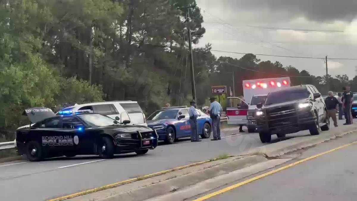 Police pursuit culminates in Highway 17 accident in Richmond Hill. Eyewitnesses recount chaotic scene