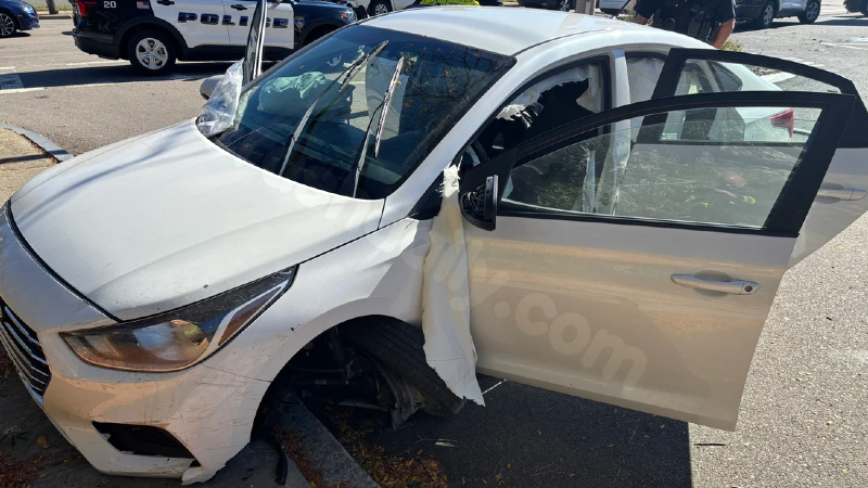 Car narrowly avoids hitting Dunkin’ in Attleboro accident