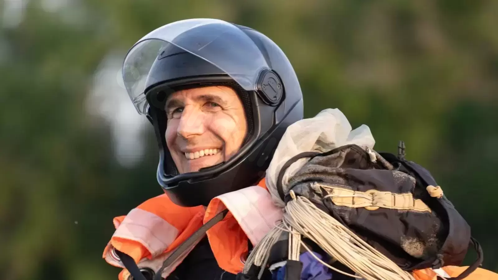Death of 62-year-old skydiver Robert Szabo in Massachusetts due to mid-air collision | Hindustan Times