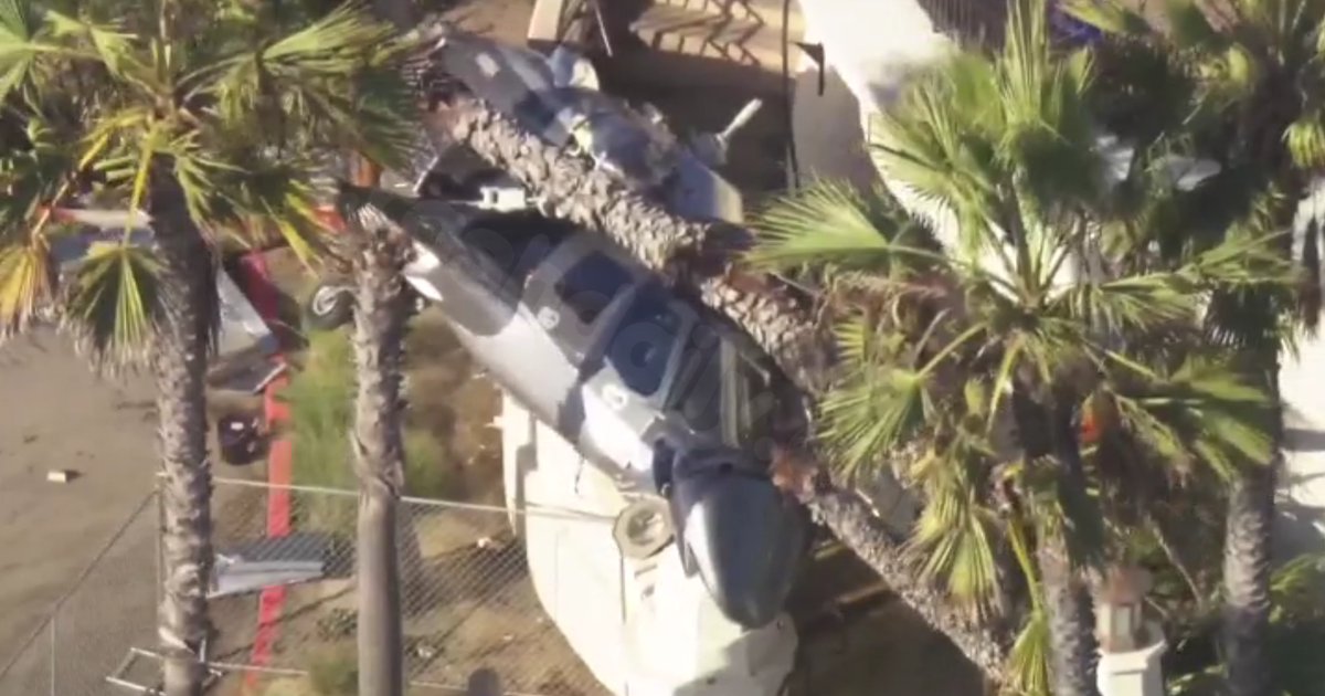 Helicopter crash in Huntington Beach sends 5 to hospital