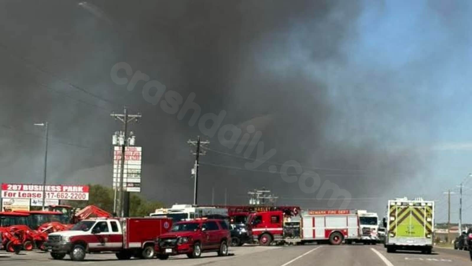 Plane crash in Fort Worth, Texas: Multiple vehicles ablaze near Hicks Airfield; footage reveals thick smoke