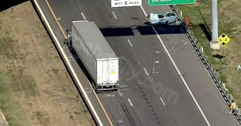 Closure of northbound Highway 67 in Cedar Hill due to accident