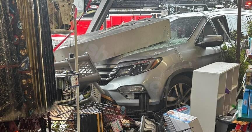 Collision at American Science & Surplus store in Geneva, Illinois