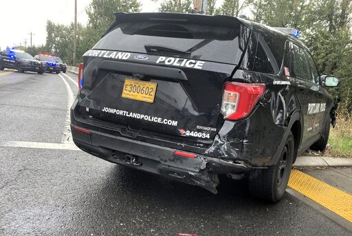 Officer injured in North Portland police vehicle collision