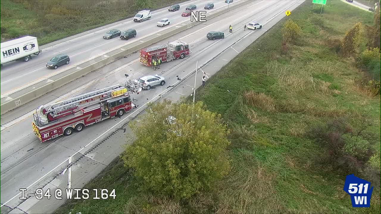 Waukesha County I-94 crash leaves 4 in hospital