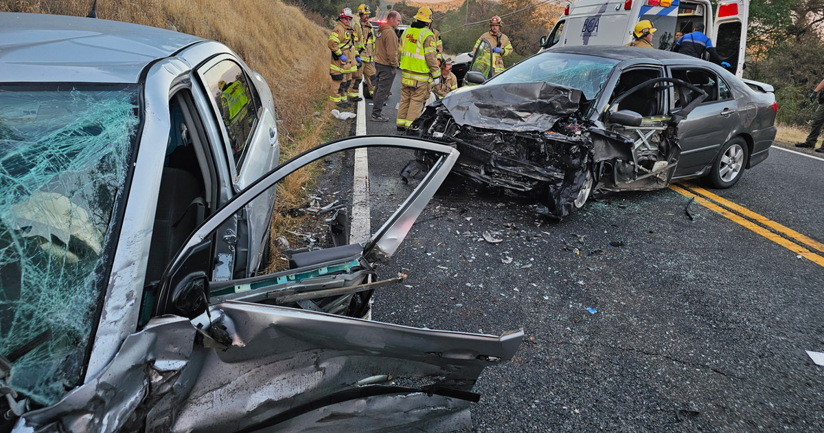 Head-on collision injures multiple near Collins Lake