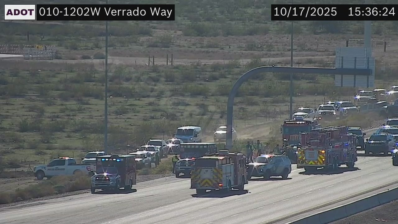 Multiple vehicles involved in crash on I-10 in Buckeye: DPS