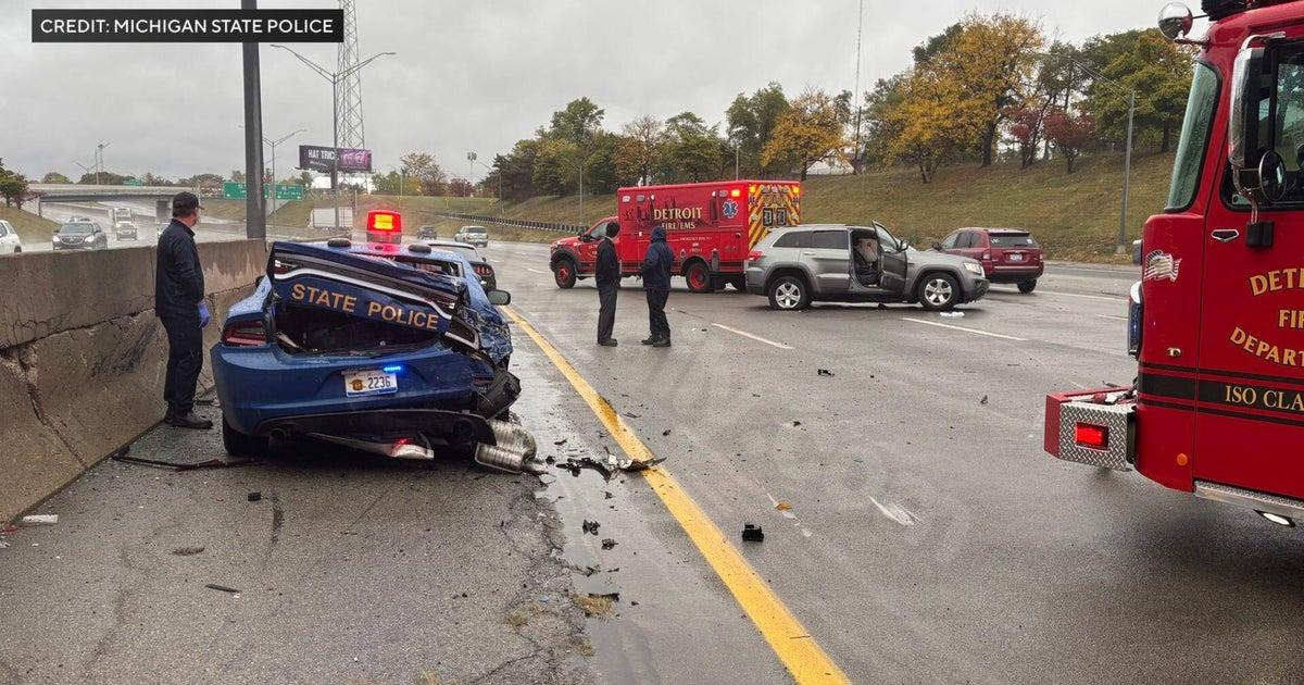 Michigan State Police trooper among 3 injured after driver crashes into patrol car in Detroit