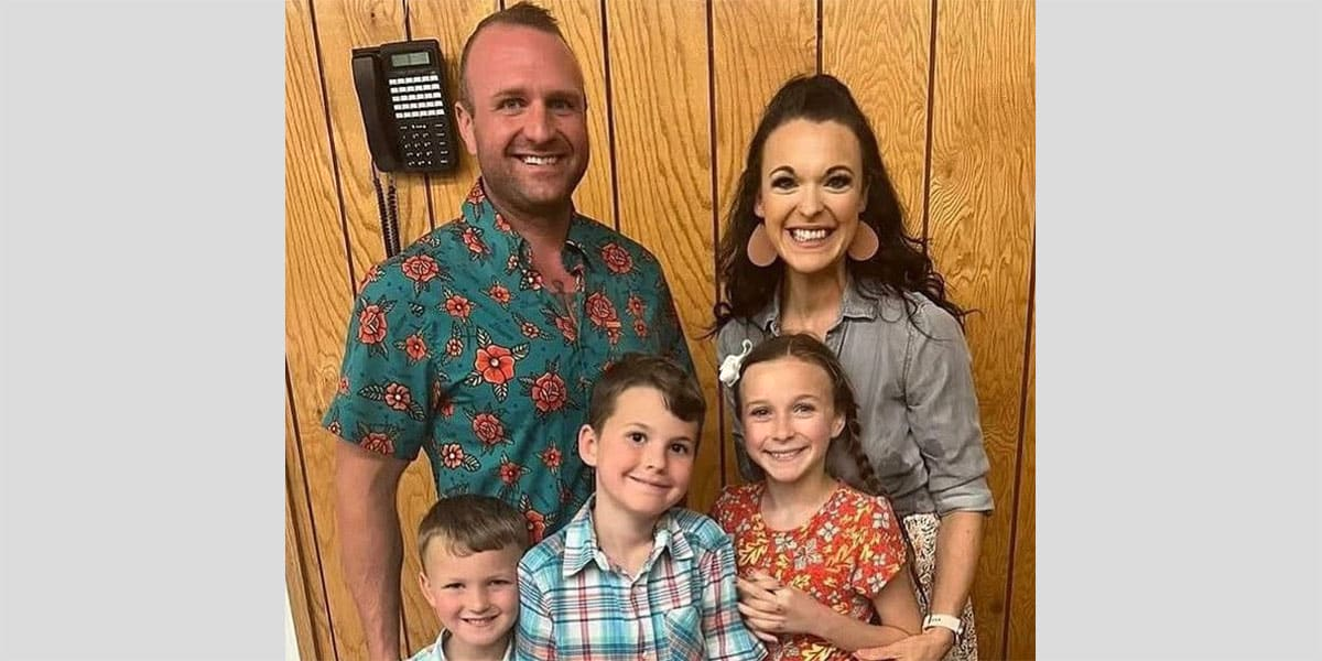 Family of Illinois governor candidate Darren Bailey dies in helicopter crash