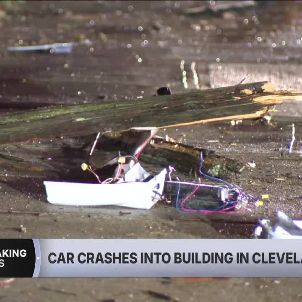 1 suspect in custody following car collision into structure in eastern Cleveland