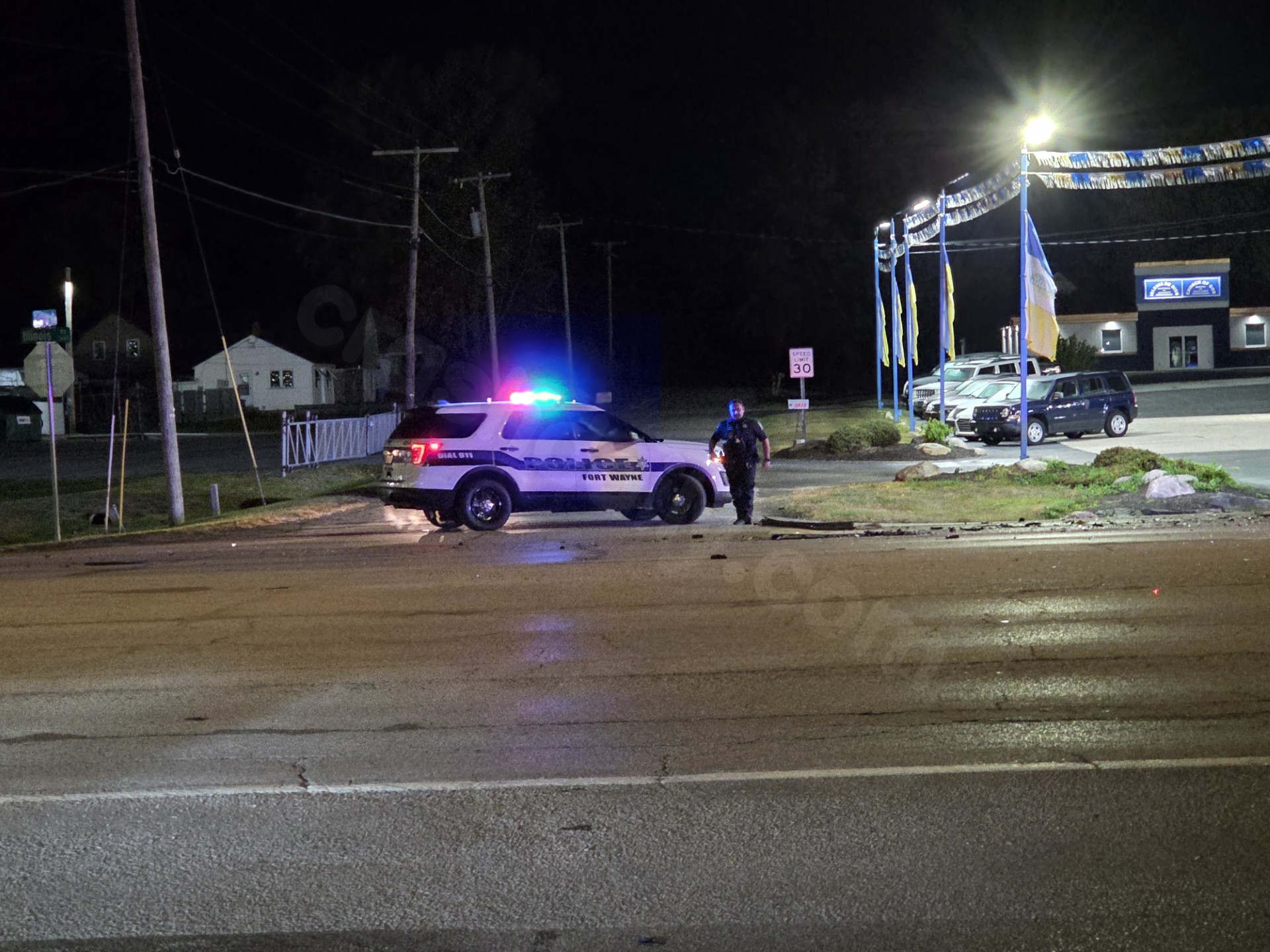 Illinois Road lanes shut down near Meijer store after crash