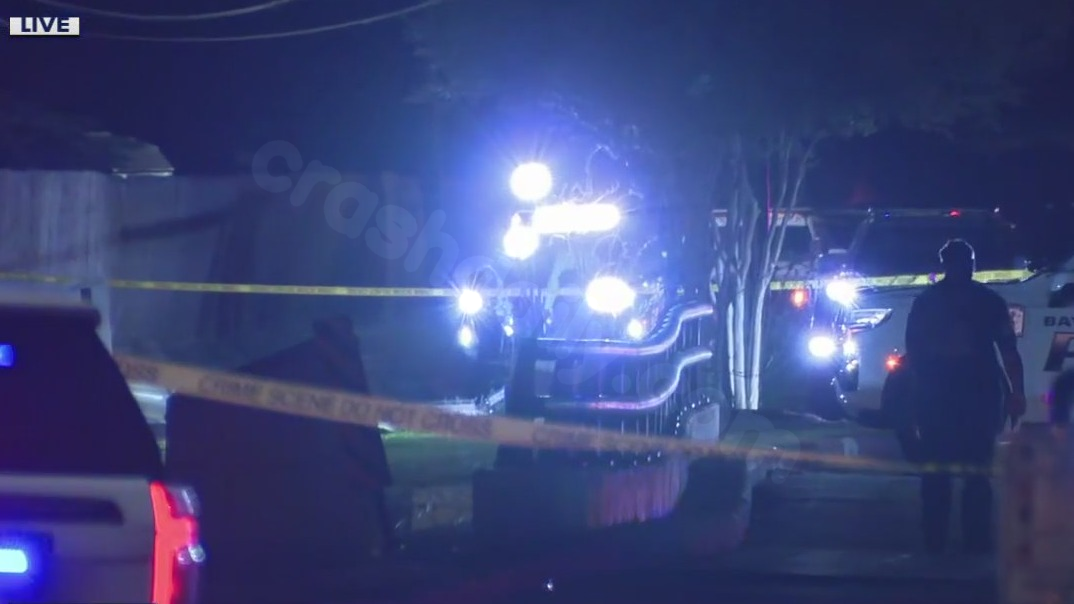 Police officer and 2 kids hurt in crash flown to hospital