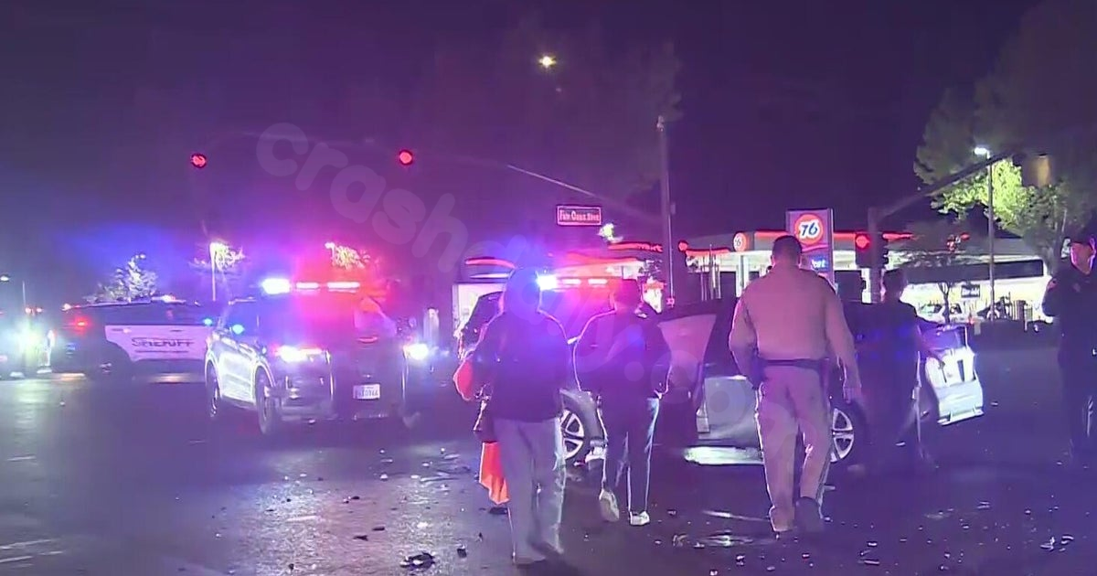 Sacramento chase ends in Arden-Arcade crash; suspect apprehended