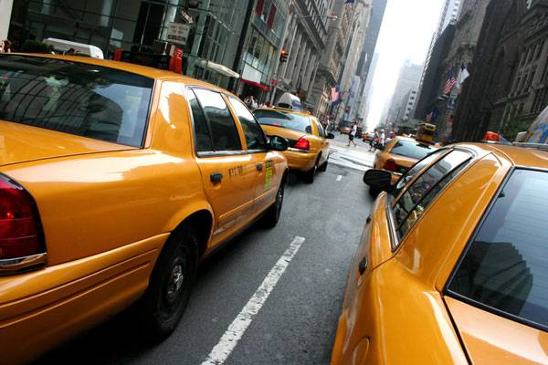NYC Taxi Crash on West 42nd Street Injures Four