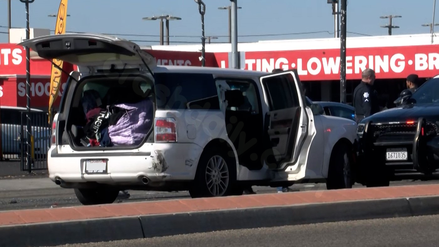 Police collide with suspect's vehicle on crowded Fresno street
