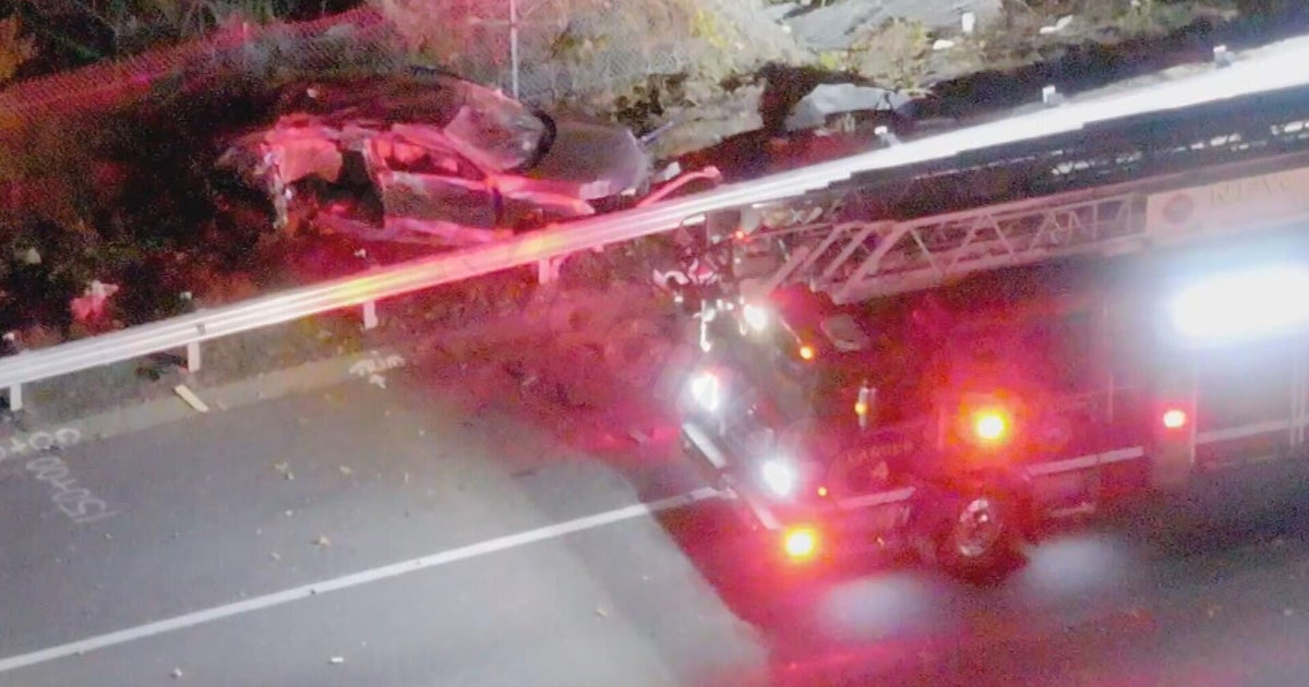 Two teens die in early morning New Bedford crash