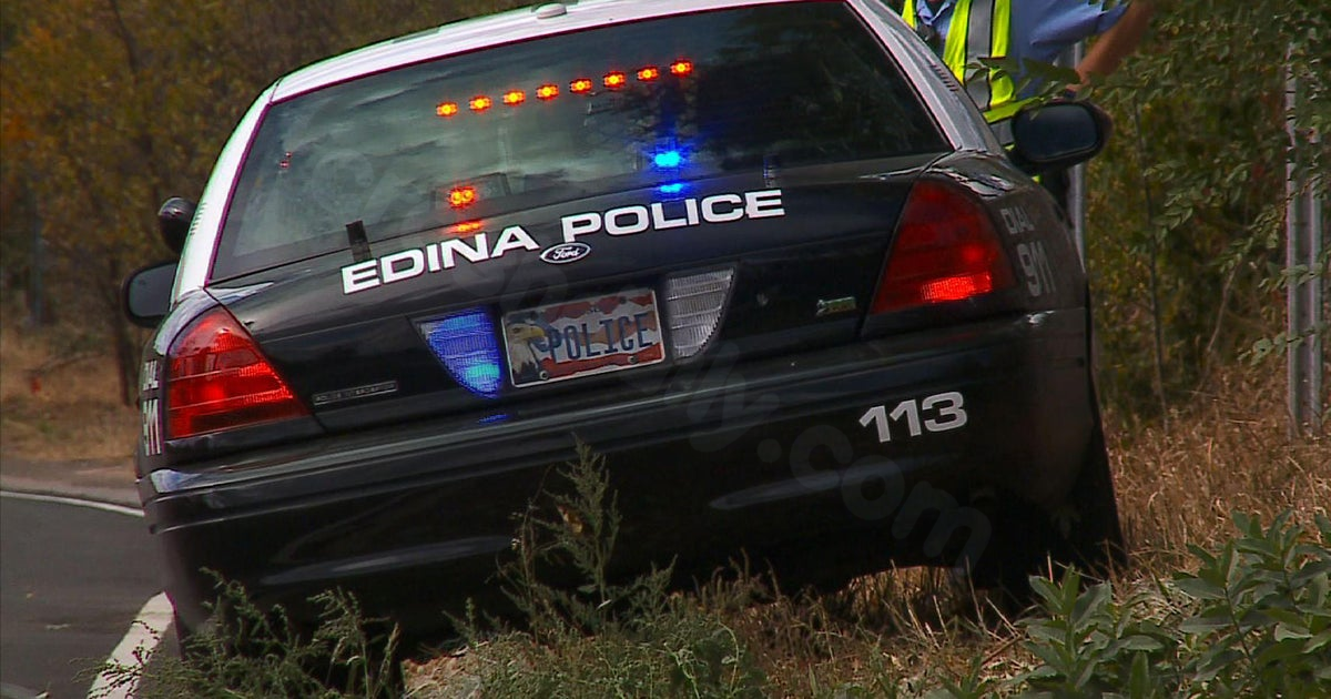 Man dies in Edina car crash at 53 years old