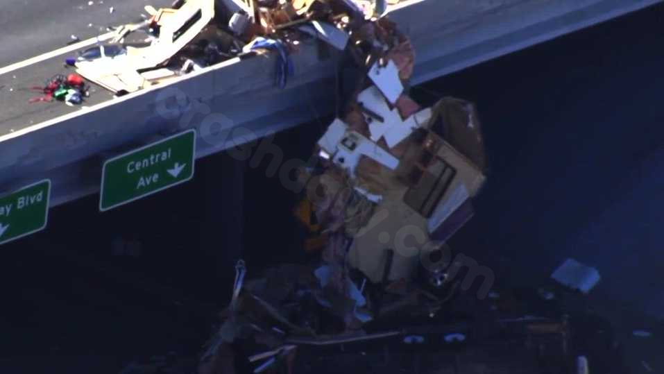 Truck plunges from Albuquerque bridge