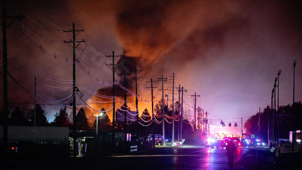 Deadly Kentucky plane crash kills 9, causes devastation