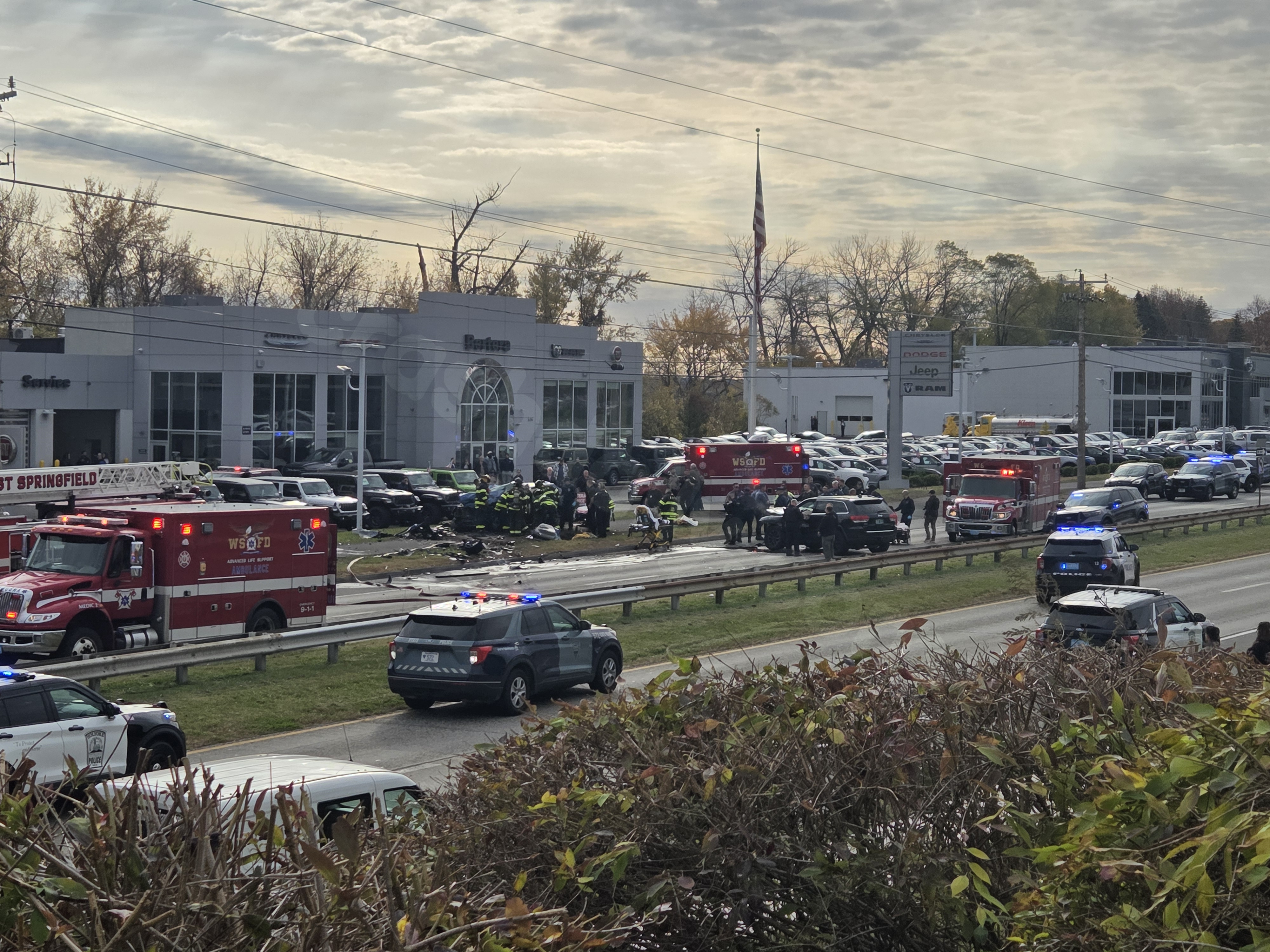 Investigation underway for Riverdale Street crash in West Springfield