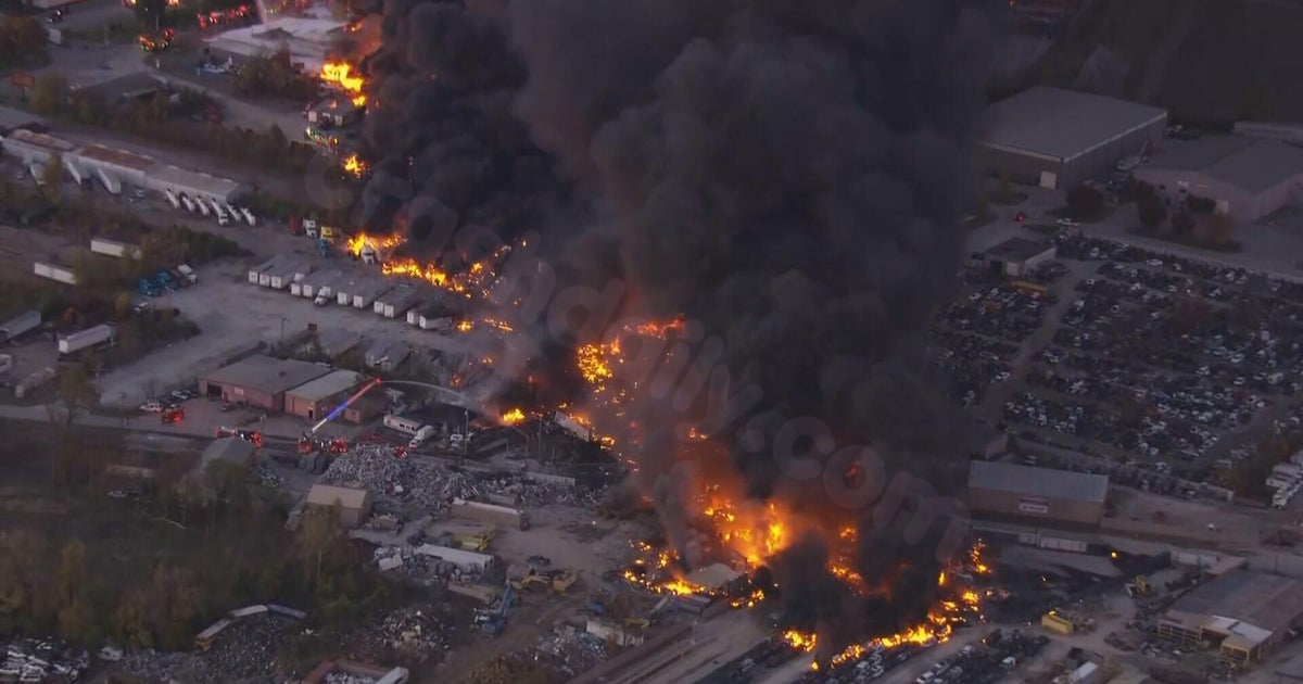 UPS plane crashes close to airport in Louisville, Kentucky, according to officials.