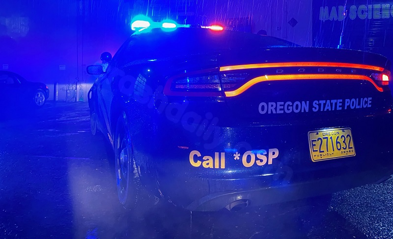 Fatal car accident in Oregon results in passenger's death.