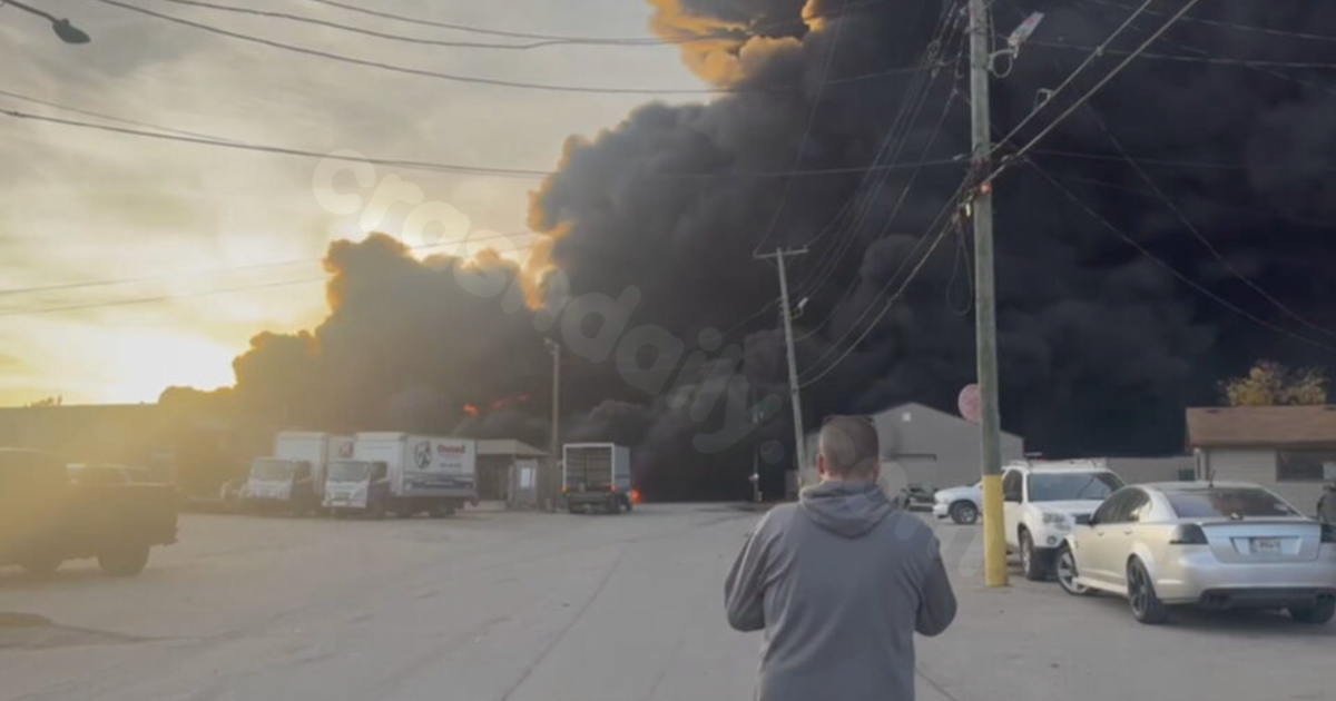 Louisville workers recall chaos and explosions near UPS plane crash