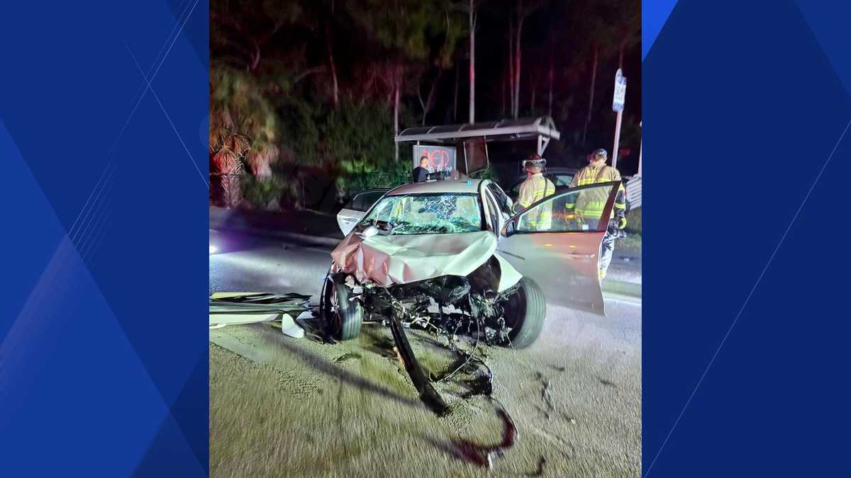 Two injured in collision at Cypress Lake Dr and Reflections Pkwy intersection in Lee County