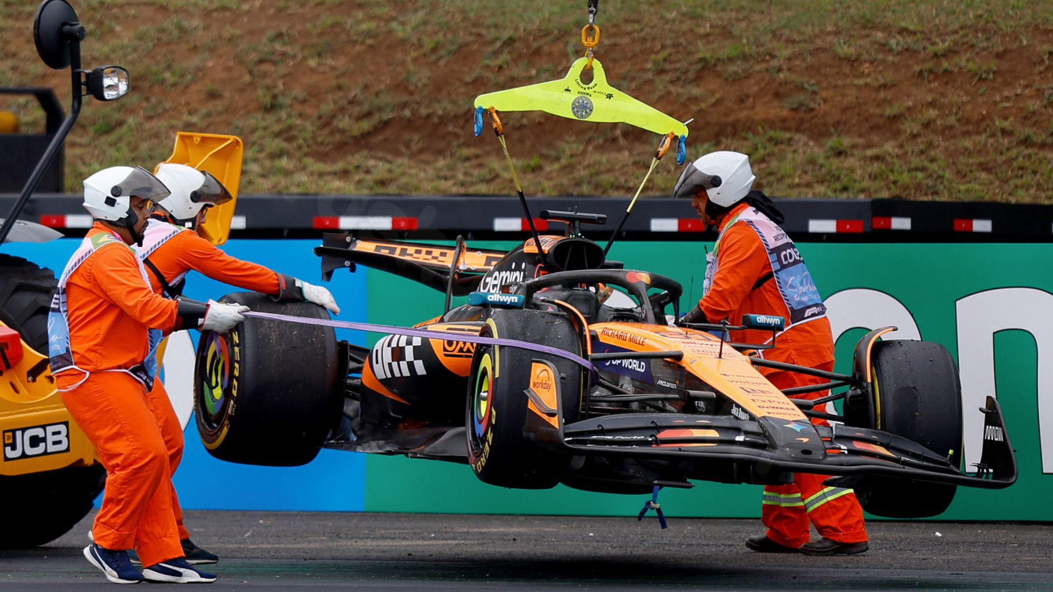 Oscar Piastri's Sao Paulo GP crash linked to Lando Norris: Was it unintentional?