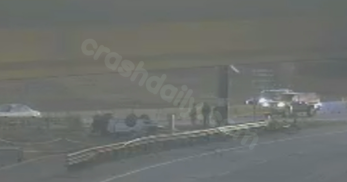 Fatal rollover crash on Denver I-225 off-ramp claims 2 lives, authorities report