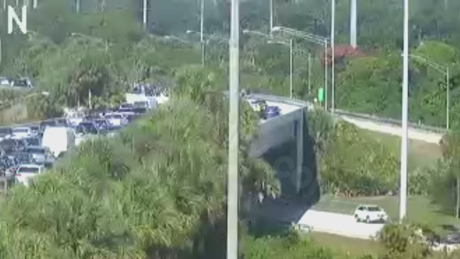 Traffic delay caused by large accident on northbound I-275 in St. Petersburg