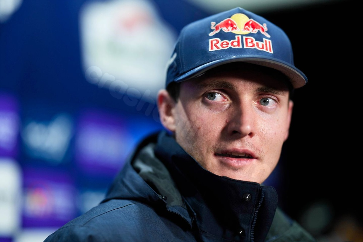 WRC Rally Japan: Adrien Fourmaux tears door off vehicle in unusual accident