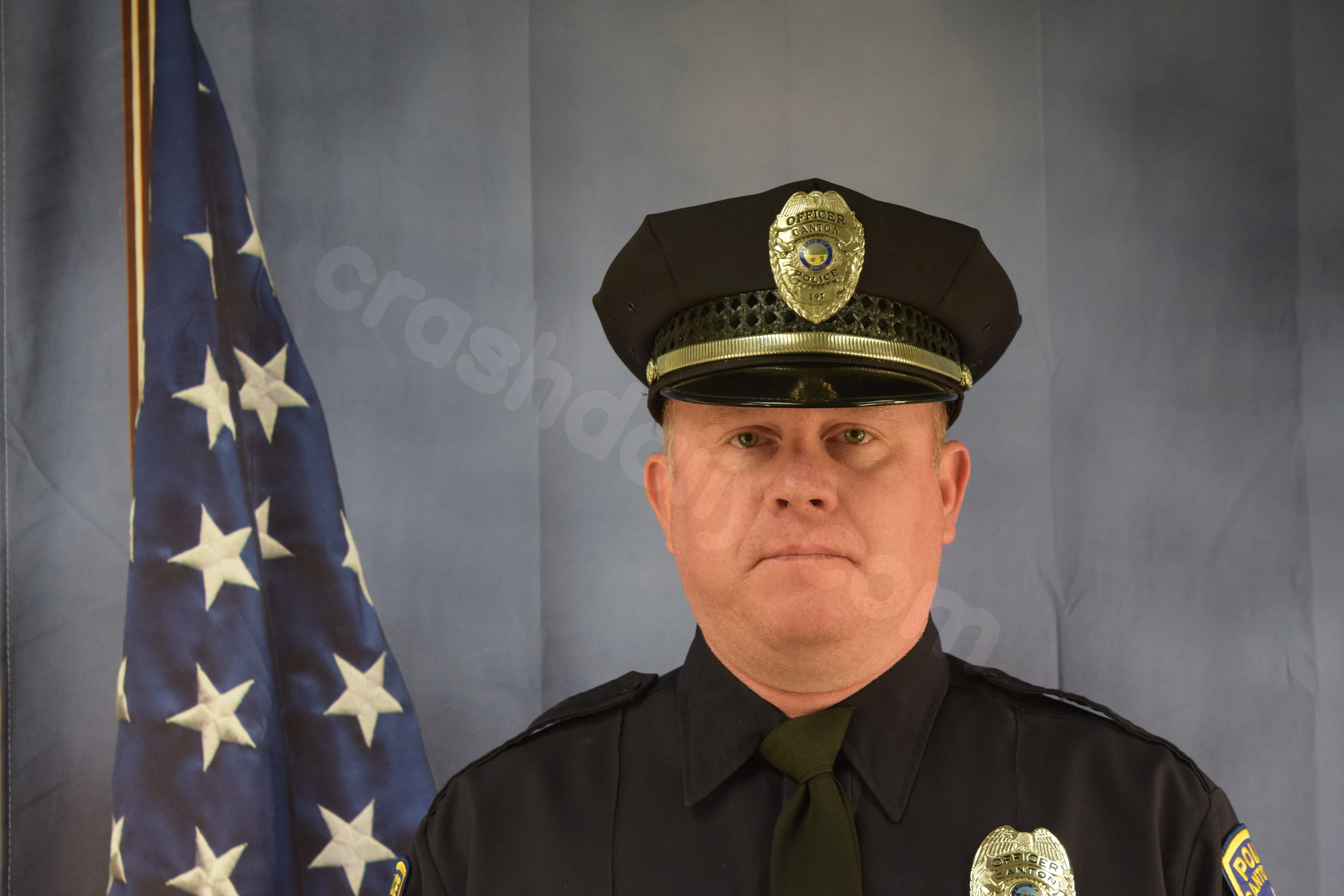 Canton police officer killed in accident on route to work