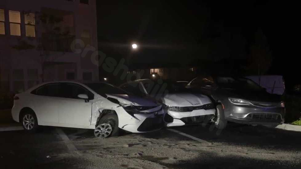 Child damages three cars in Fort Myers apartment complex after crashing mom's car