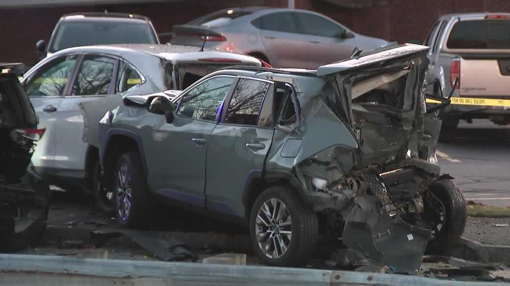 One injured severely in accident on South Commercial Street in Manchester
